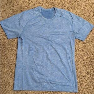Lululemon Men’s medium metal vent tech t shirt